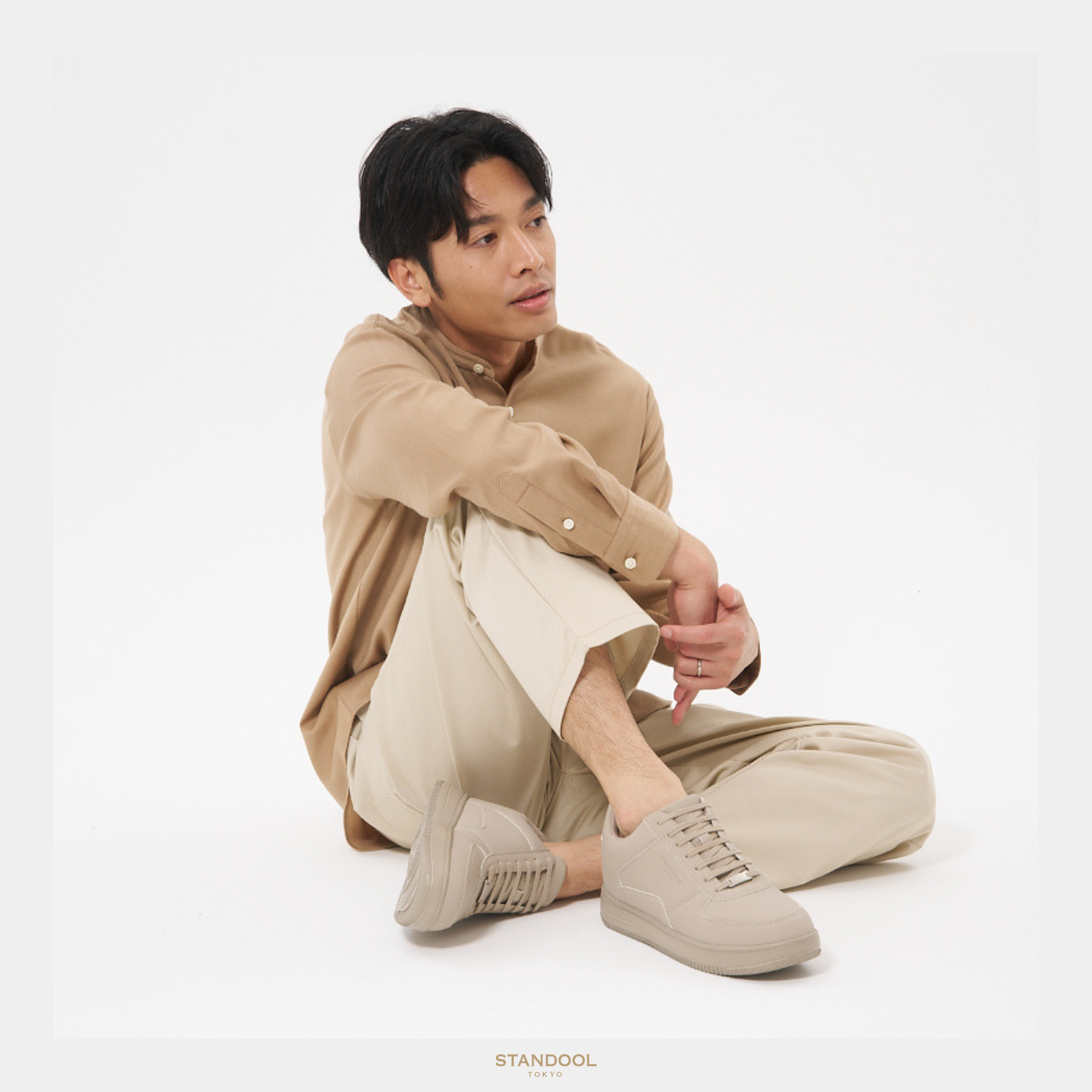 STANDOOL TOKYO｜SACAE MOCHA｜軽量スタイルアップスニーカー｜次世代